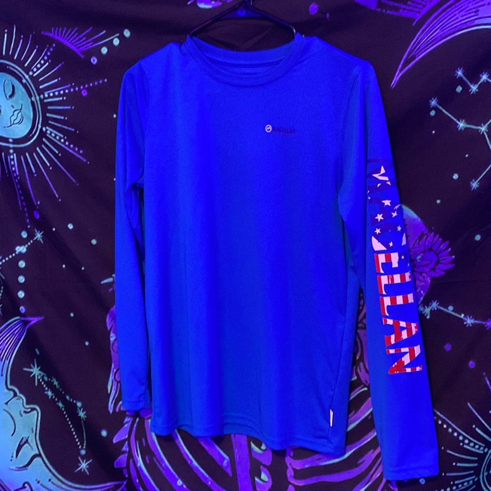 Blue Magellan Outdoors long sleeve w American Flag print on left sleeve
